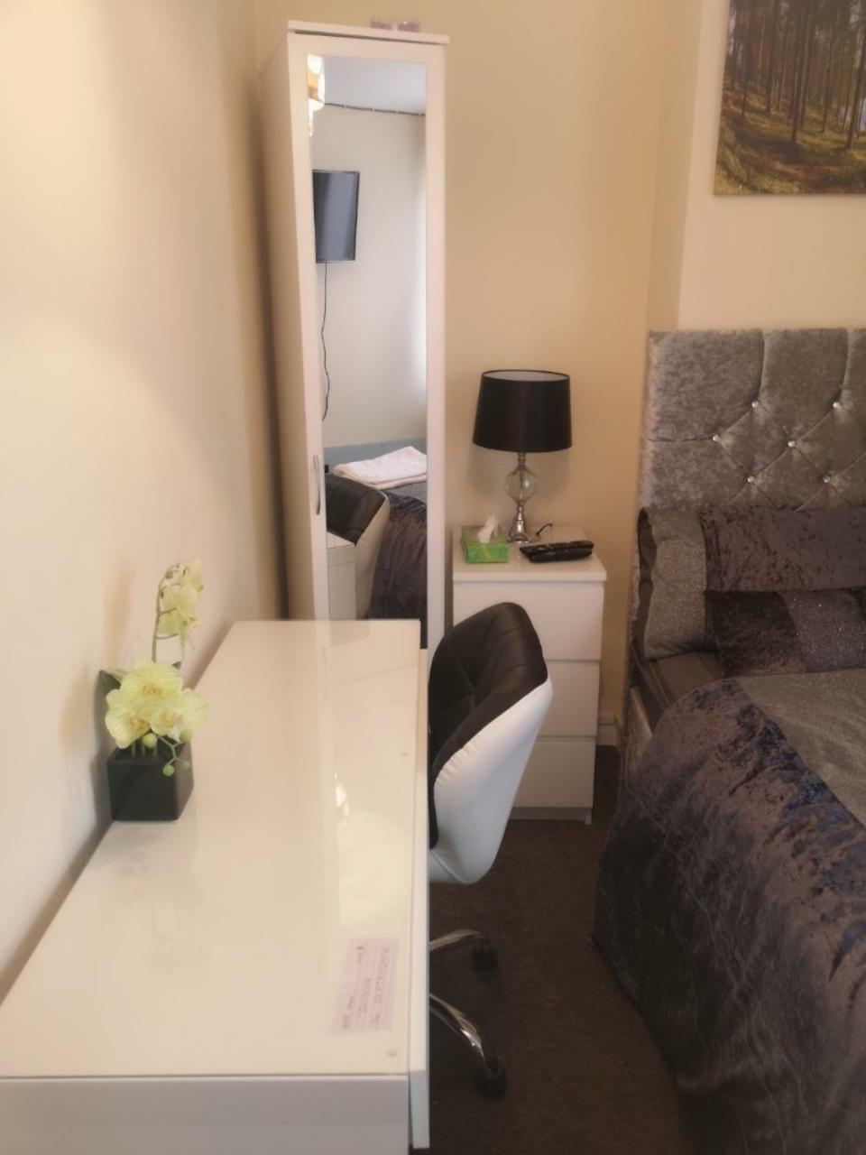 Red Carpet Guesthouse Ридинг Экстерьер фото